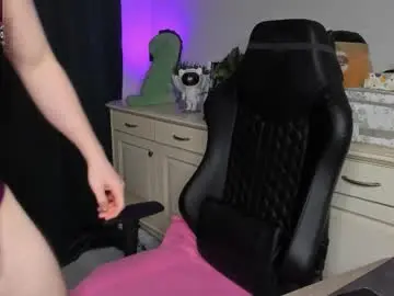 Chaturbate Live Sex Cam of vincent__strong