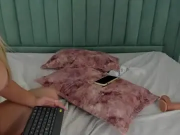 Chaturbate Live Sex Cam of kim2_t