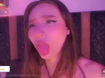 Chaturbate Adult Video Chat of carmendsine