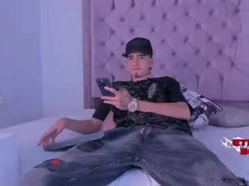 Chaturbate Sex Chat of ethan_boy_