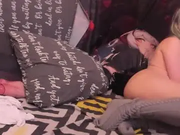 Chaturbate Free Live Porn of foxxxy_mystery