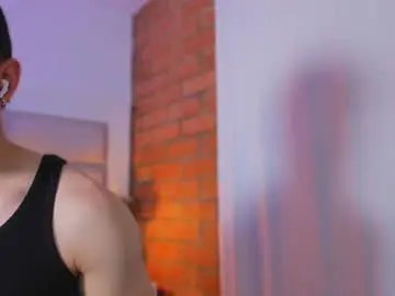 Chaturbate Live Sex Cam of jhosua_hunt