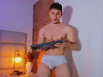Chaturbate Best live sex cam show of jhosua_hunt