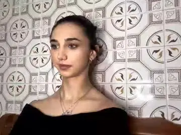 Chaturbate Live Sex Cam of lilihalvorsen