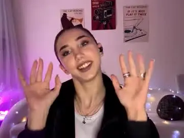 Chaturbate Live Sex Cam of lilihalvorsen