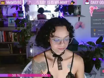 Chaturbate Best live sex cam show of sweet_bluee