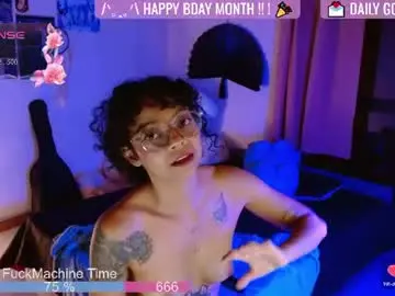 Chaturbate Adult Webcams of sweet_bluee