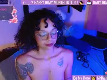 Chaturbate Free Live Porn of sweet_bluee