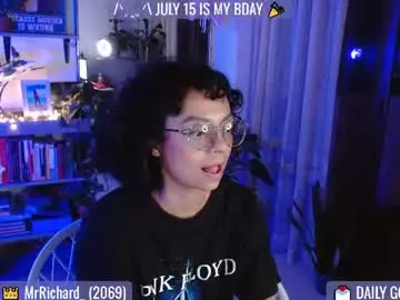 Chaturbate Live Porn of sweet_bluee
