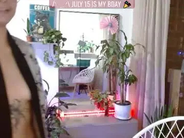 Chaturbate Watch Live Sex Cams of sweet_bluee