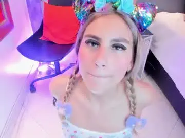 Chaturbate Free Live Porn of lil_sarah18