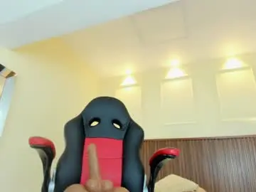 Chaturbate Sex Cam of lucia_khan