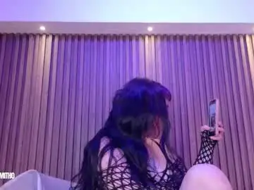 Chaturbate Live Sex Cam of lucy_smith7