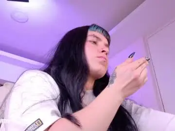 Chaturbate Live Sex Cam of lucy_smith7