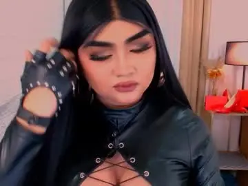 Chaturbate Watch Live Sex Cams of luxsasha