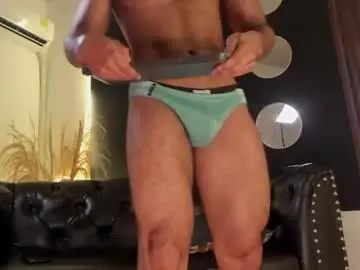 Chaturbate Watch Live Sex Cams of titobell10