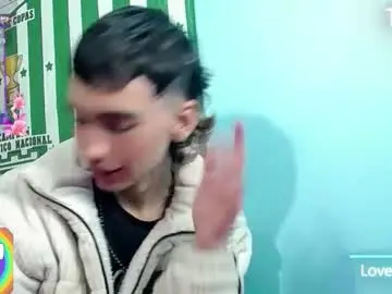 Chaturbate Live Porn of ttimy_x_boy