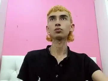 Chaturbate Live Sex of ttimy_x_boy