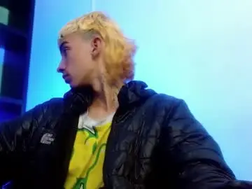 Chaturbate Free Live Porn of ttimy_x_boy