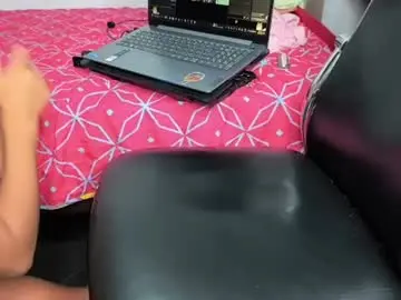 Chaturbate Live Porn of annie_darling_
