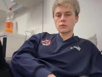 Chaturbate Sex Cam of danny_love01