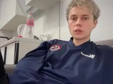 Chaturbate Watch Live Sex Cams of danny_love01