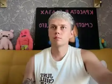 Chaturbate Watch Live Sex Cams of danny_love01
