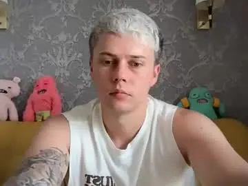 Chaturbate Best live sex cam show of danny_love01
