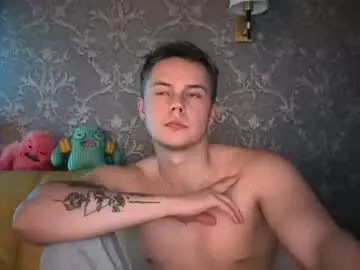 Chaturbate Sex Cam of danny_love01
