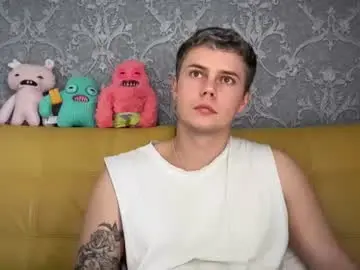 Chaturbate Live Sex Cam of danny_love01
