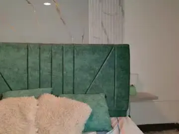 Chaturbate Live Sex Cam of katia_moree