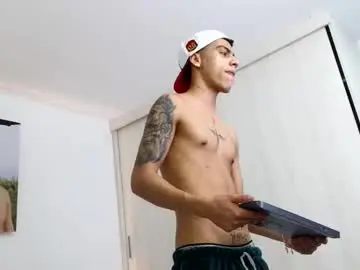 Chaturbate Adult Webcams of russell_adams_