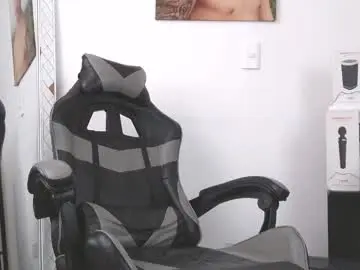 Chaturbate Best live sex cam show of russell_adams_