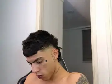 Chaturbate Free Live Porn of russell_adams_
