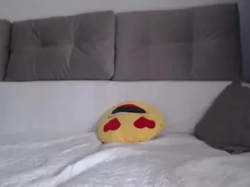 Chaturbate Free Porn Cam of _hidden_frommymoom_