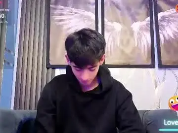 Chaturbate Live Sex Cam of demian_hot99