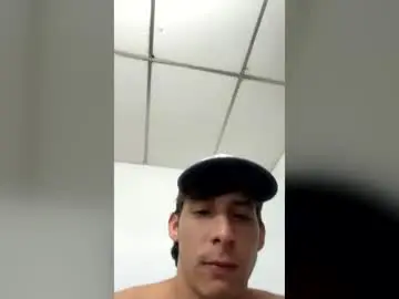 Chaturbate Live Sex Cam of luigisb