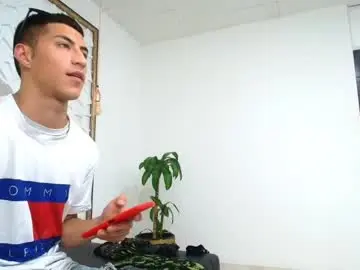 Chaturbate Sex Cam of mr_porn_9