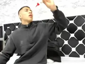 Chaturbate Adult Webcam of mr_porn_9