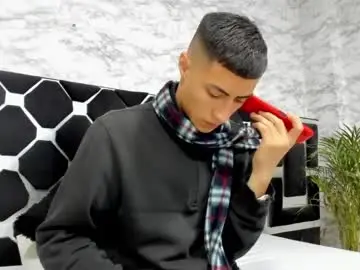 Chaturbate Adult Webcam of mr_porn_9