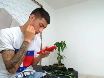 Chaturbate Live Sex Cam of mr_porn_9