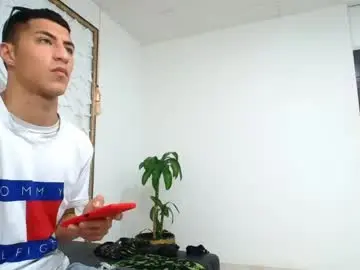 Chaturbate Watch Live Sex Cams of mr_porn_9