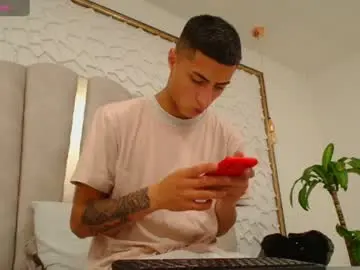 Chaturbate Adult Webcams of mr_porn_9