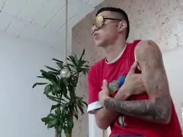 Chaturbate Best live sex cam show of mr_porn_9