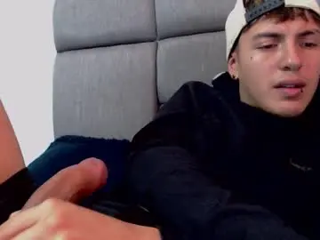 Chaturbate Adult Video Chat of naytonfreeman