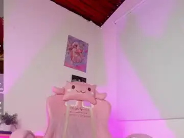 Chaturbate Live Sex Cam of ale_alejandra