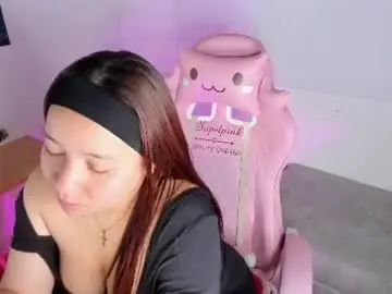 Chaturbate Watch Live Sex Cams of ale_alejandra