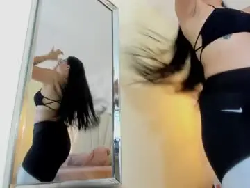 Chaturbate Live Sex Cam of bella_stone3