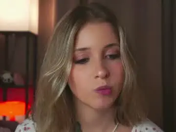 Chaturbate Sex Cam of ceceliapidcock