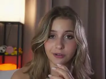 Chaturbate Live Sex Cam of ceceliapidcock